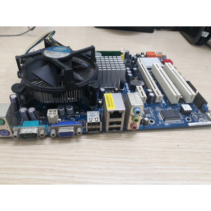 [Mã ELMS05 giảm 5% đơn 300k]Combo main Asrock G31 + ram 2gb + CPU E5300