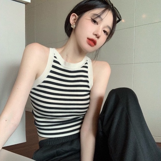 [Hana And Alice] Áo Dệt Kim Sát Nách Hở Eo Họa Tiết Kẻ Sọc Phong Cách Quyến Rũ