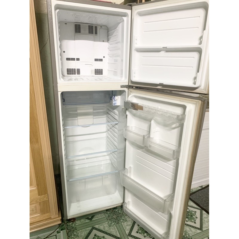 thanh lý tủ lạnh Sharp 274 lít giá rẻ