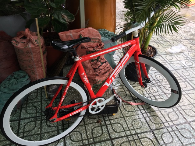 Thanh lý xe đạp fix geared visp 790 đỏ