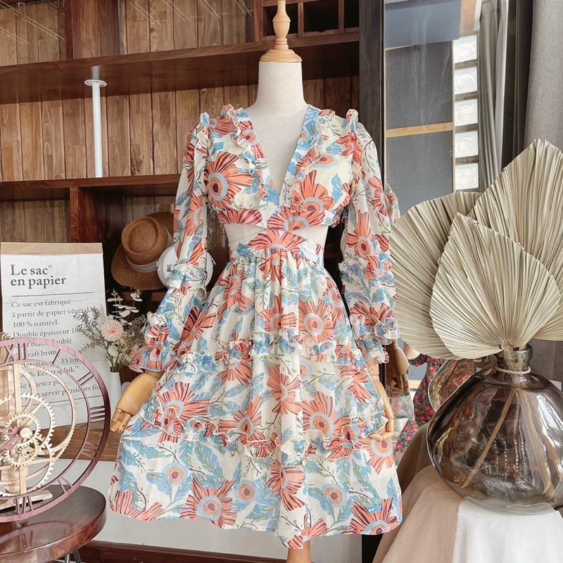Đầm hoa cổ v phối bèo cutout eo