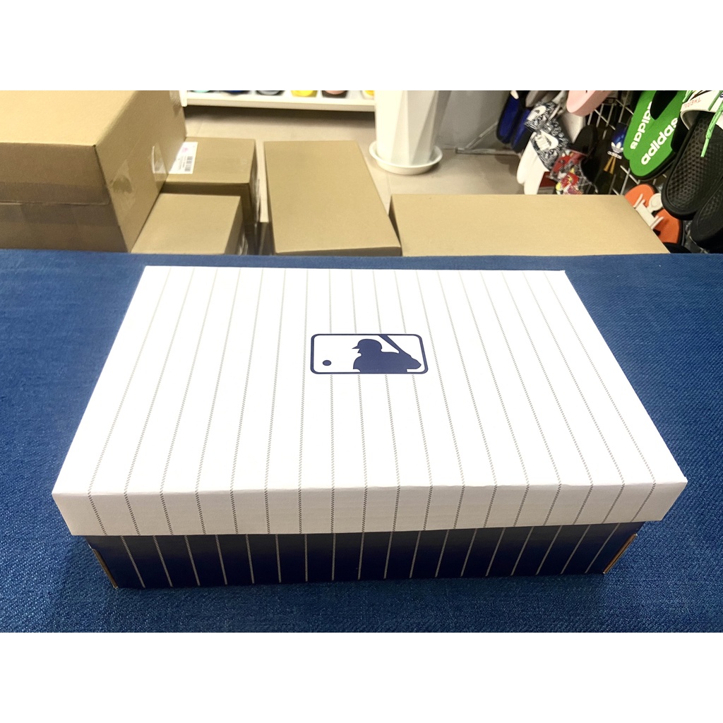 Hộp giày MLB cỡ nhỏ size 31x19x11 sỉ và lẻ