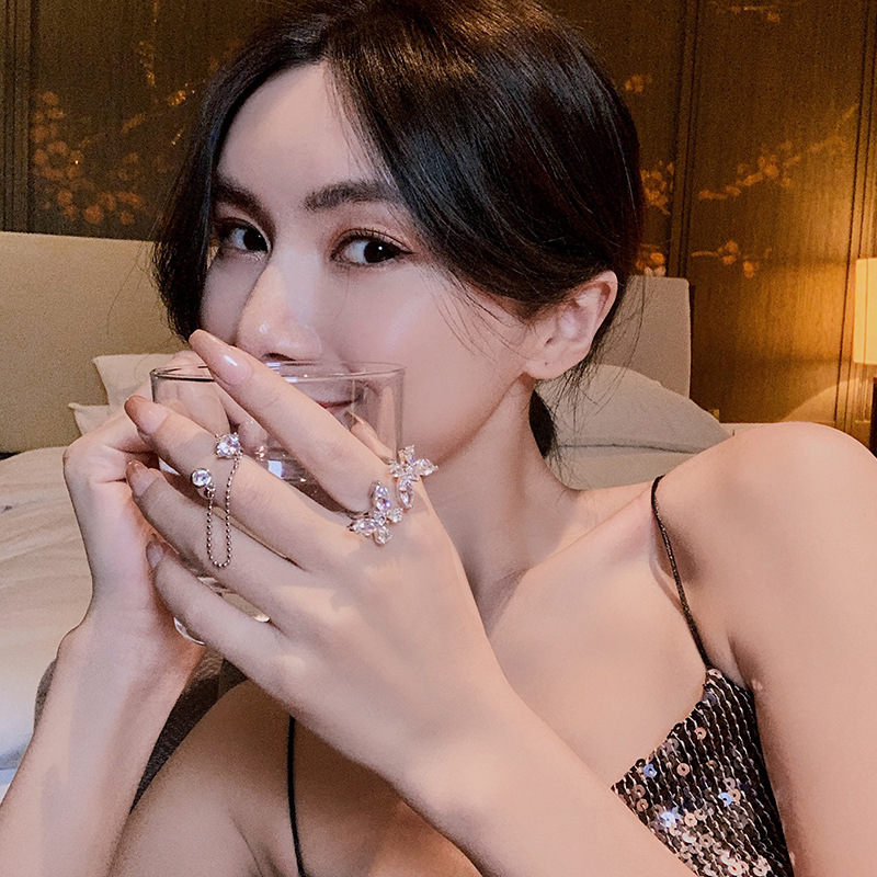 Nhẫn Đeo Tay Hình Bướm Đính Đá Thời Trang Cho Nữ