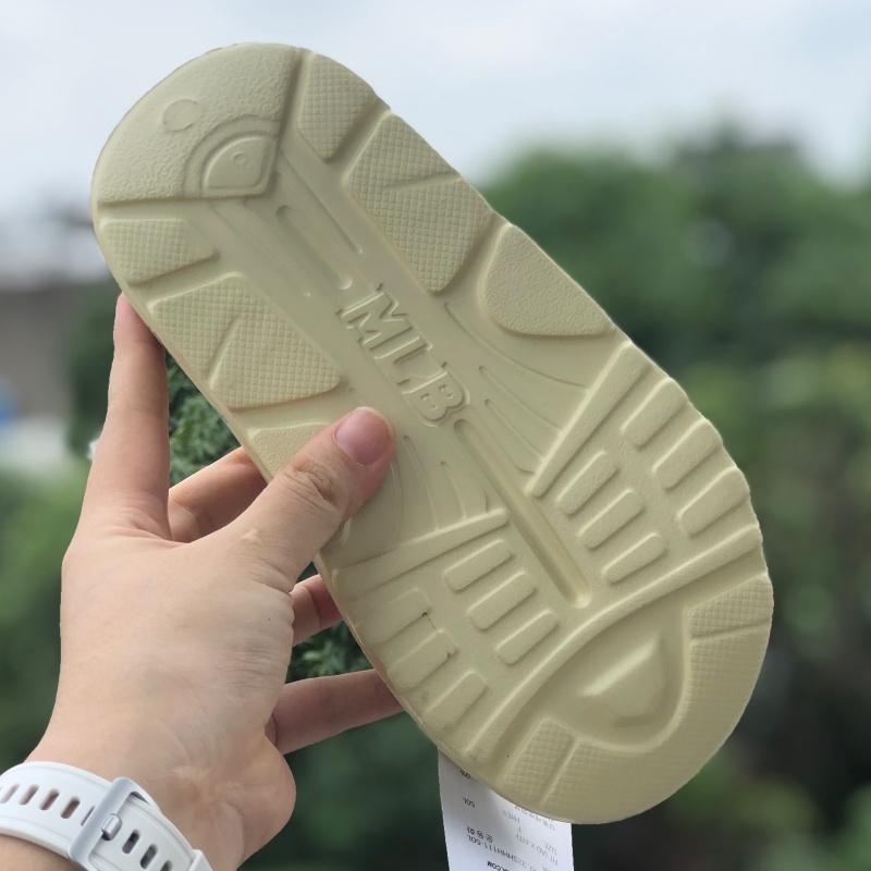 Dép bánh mỳ ❤️FREESHIP + Hộp❤️ dép đúc mlb ny bóng chày quai ngang thể thao nam nữ đủ màu hoạ tiết ny chất xịn,màu vàng