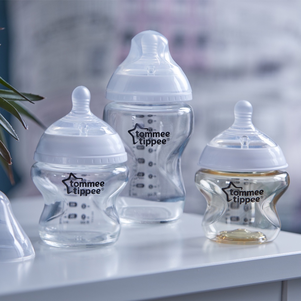 COMBO Bình sữa thuỷ tinh ty siêu mềm tự nhiên Tommee Tippee Closer to Nature 250ml &amp; Núm ty silicon thay thế 6M+
