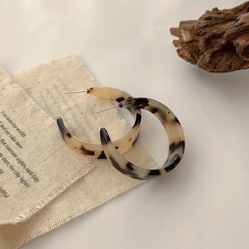 Bông tai hình tròn thiết kế Hàn Quốc cổ điển