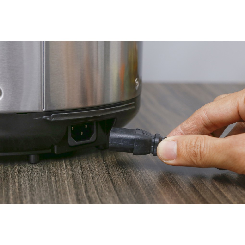 Nồi cơm điện Delites 1.8 lít NCG1804 hàng trưng bày