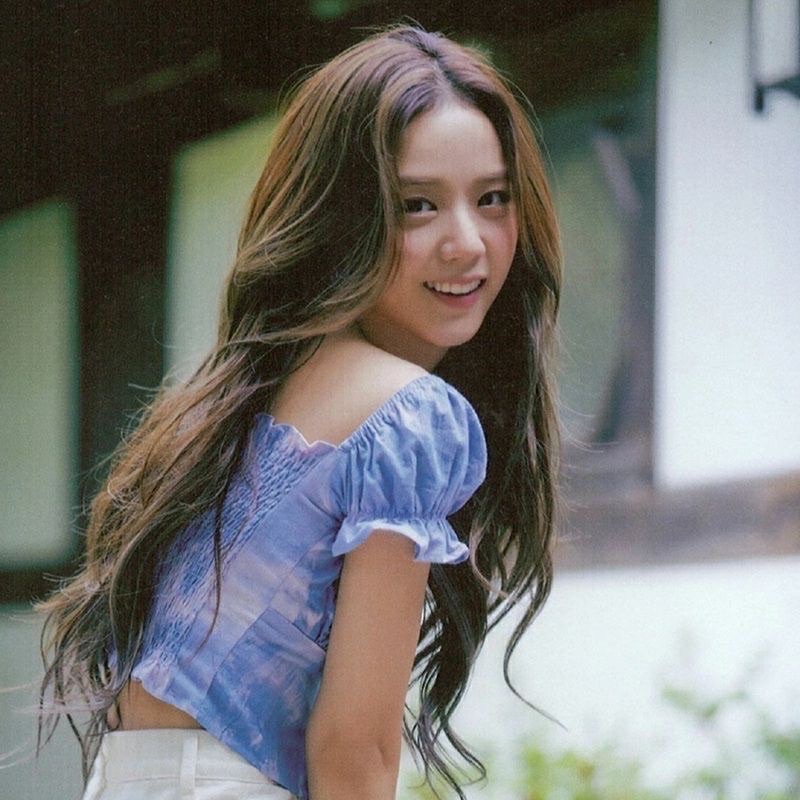 Áo croptop tie dye xanh giống Jisoo BLACKPINK