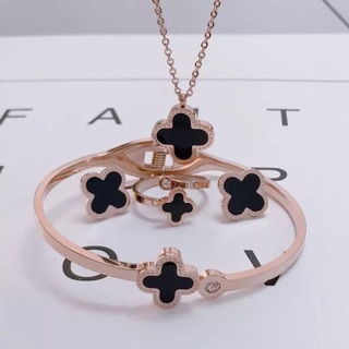 Set 4 Món TiTan La Mã Hoa Mặt Đen