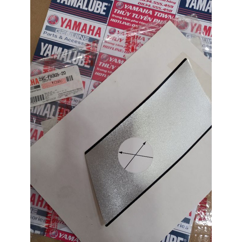 Tem (xe đỏ 0121) Yamaha chính hãng Nouvo 6