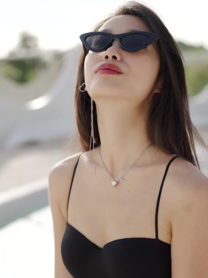 Áo Lót Lụa Lạnh Một Mảnh Có Đệm Ngực Mỏng Và Thoải Mái 06558 Lưng | BigBuy360 - bigbuy360.vn