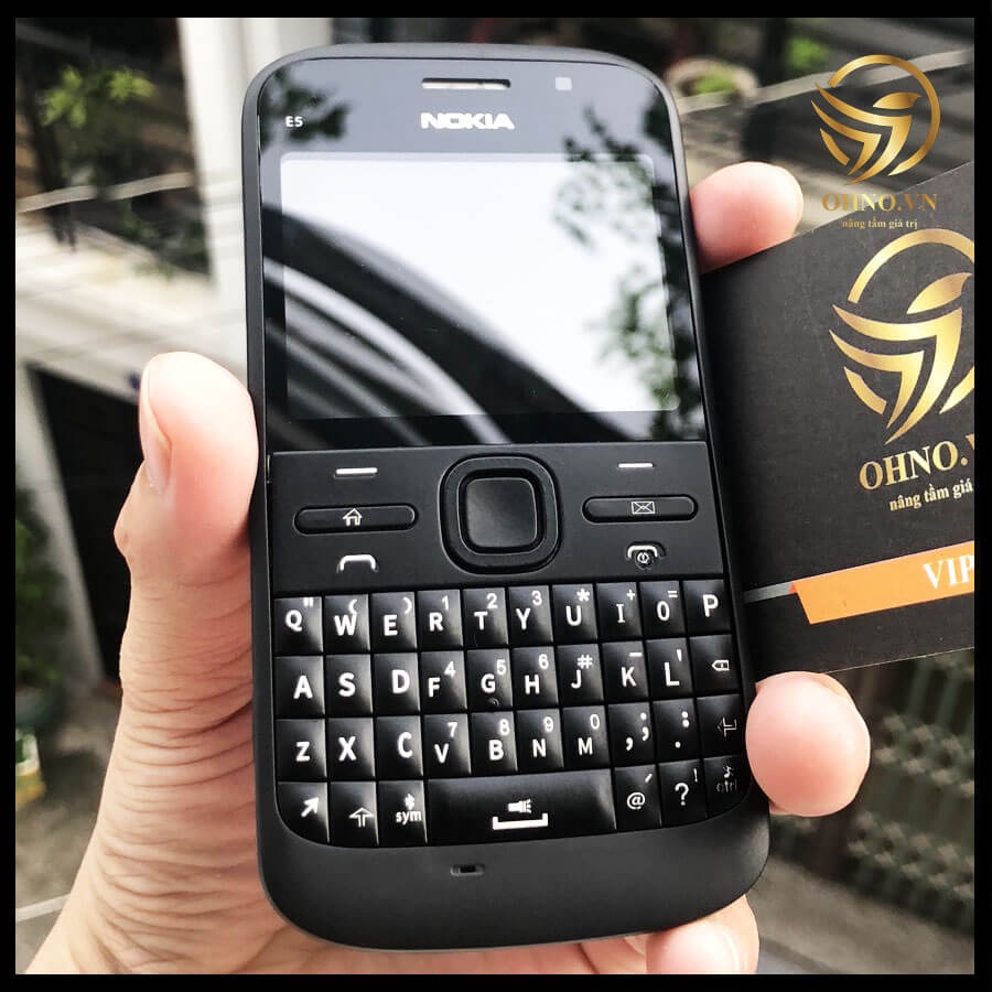 Bộ phụ kiện và Điện thoại Nokia E5-00 full box