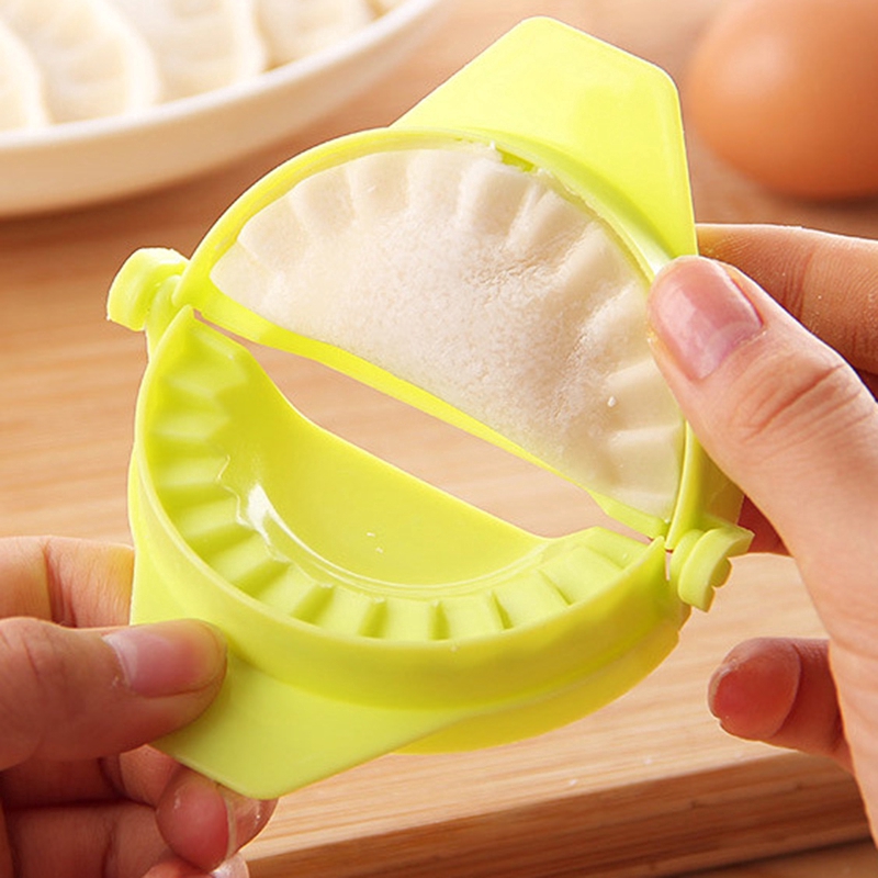 Khuôn làm bánh gối bằng nhựa tiện dụng