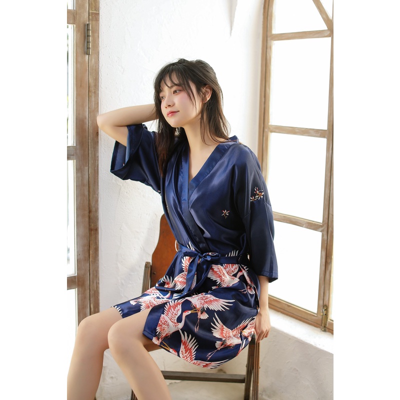 Áo Choàng Tắm - Kimono Ngủ Lụa Cao Cấp In Hình Chim Hạc Sang Trọng Yukata Mặc Nhà IVY254