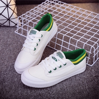 Giày Sneaker Trắng pha Xanh Đỏ