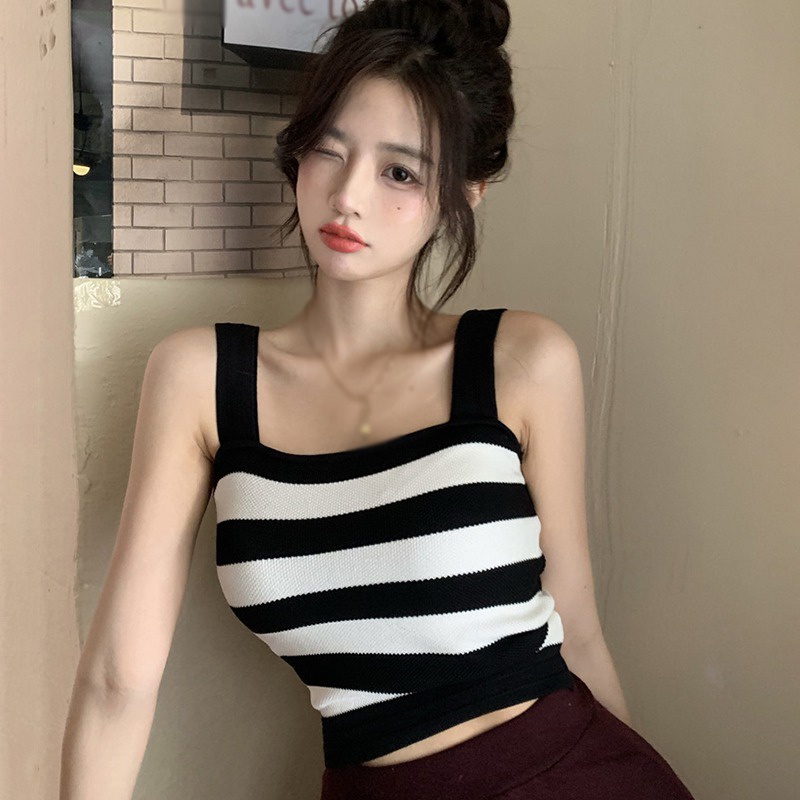 Áo hai dây dệt kim cổ vuông họa tiết kẻ sọc phong cách Hàn quốc