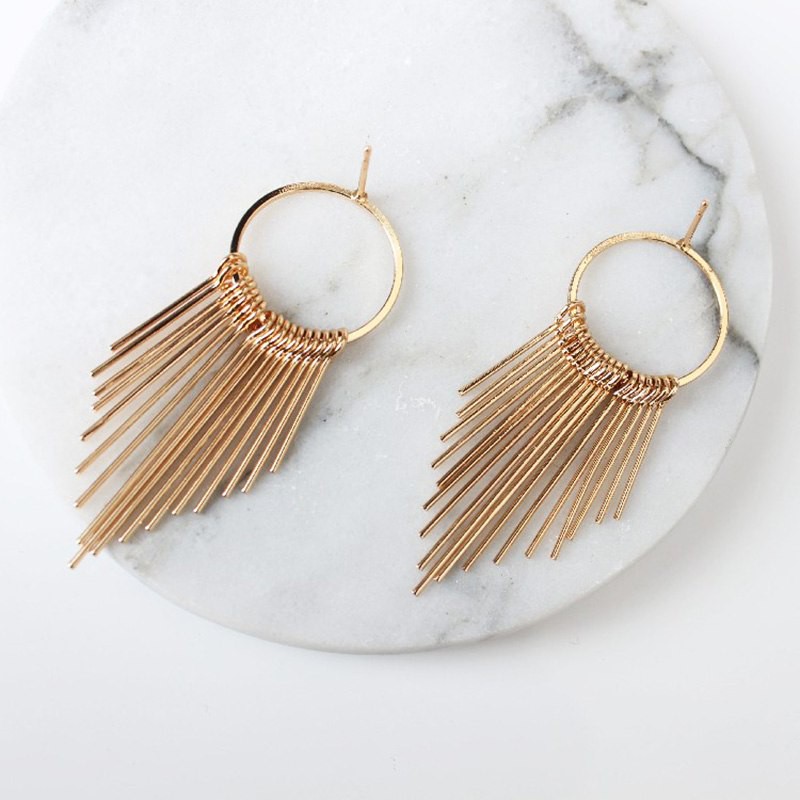 Đôi khuyên tai trang trí tua rua chất liệu hợp kim mạ vàng/bạc kiểu dáng cổ điển cho nữ