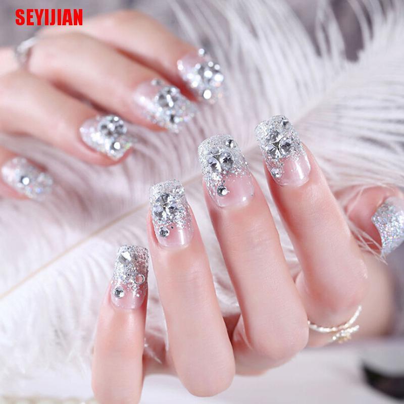 Bộ 24 Móng Tay Giả Màu Trắng Bạc Bằng Acrylic Toàn Diện