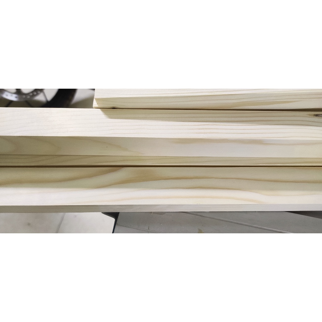Gỗ Thông Thanh Nhập Khẩu Kích Thước 3x4cm đã được làm mịn