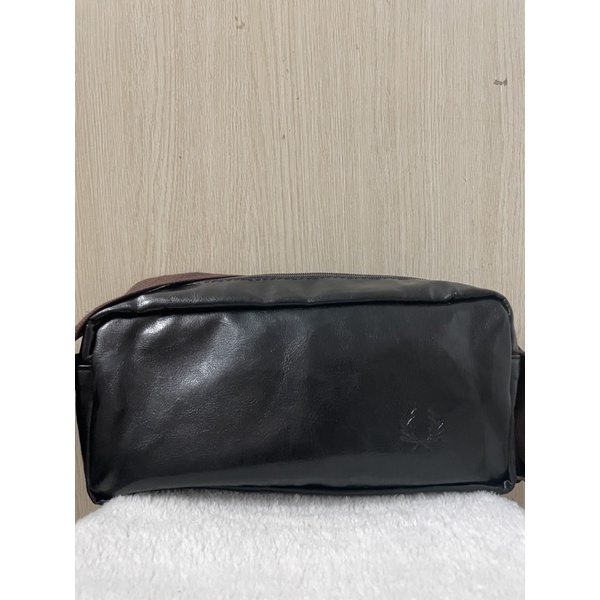 Túi đeo chéo nam si