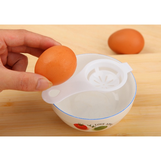 Dụng cụ tách lòng trứng bằng nhựa tiện lợi cho nhà bếp