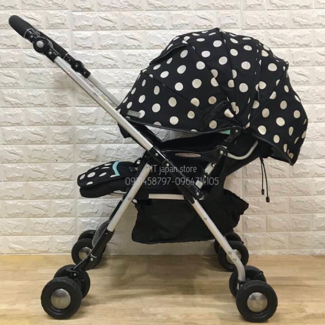 Xe đẩy APRICA LAURA COCOCHI