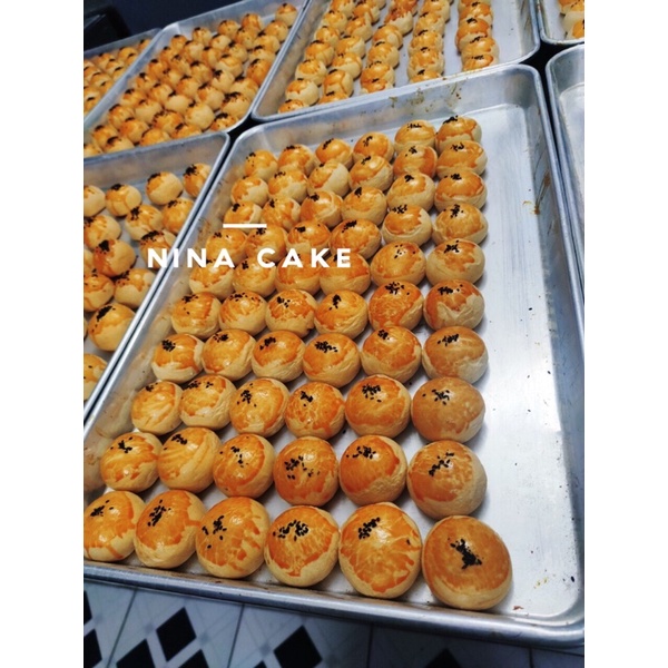 Hộp Bánh Nướng Mochi Trứng Muối Handmade Ngàn Lớp Đài Loan - Quà Tặng Ý Nghĩa