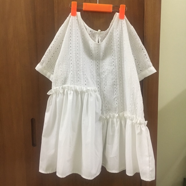 Áo babydoll trắng