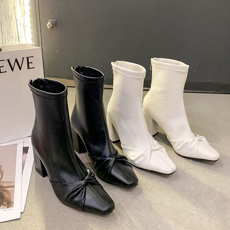 T38 Boot cổ cao kiểu dáng mới trẻ trung;