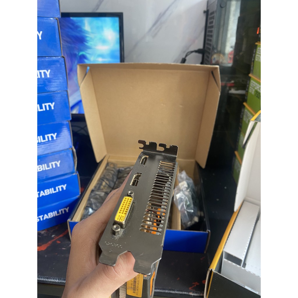 Zotac 750ti còn box đẹp. BH 1 tháng