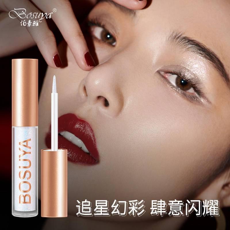 Phấn mắt dạng lỏng màu ánh kim lấp lánh lâu trôi