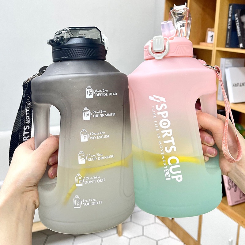 Bình Nước Thể Thao Ngoài Trời Không BPA Cỡ 1.5L/2.3L Có Ống Hút Tiện Dụng