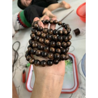 Vòng tay trầm hương sánh chìm 6li