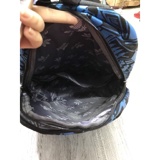 Balo Adidas hoạ tiết chất liệu polyester BL04