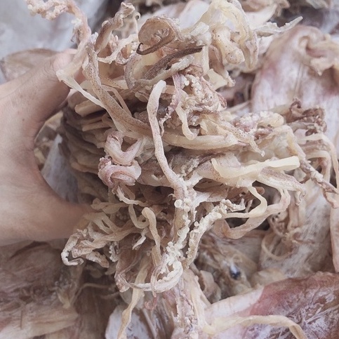 1 CON MỰC KHÔ CHUẨN CÂU CỰC DÀY THỊT VÀ NGỌT ( TO GẦN BẰNG BÀN TAY) size 35-40con/kg | BigBuy360 - bigbuy360.vn