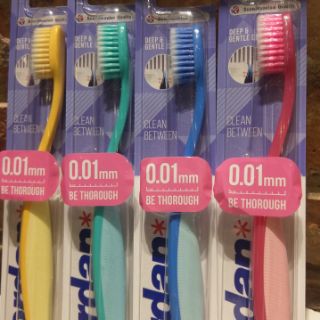 Bàn Chải Đánh Răng Jordan Clean Between