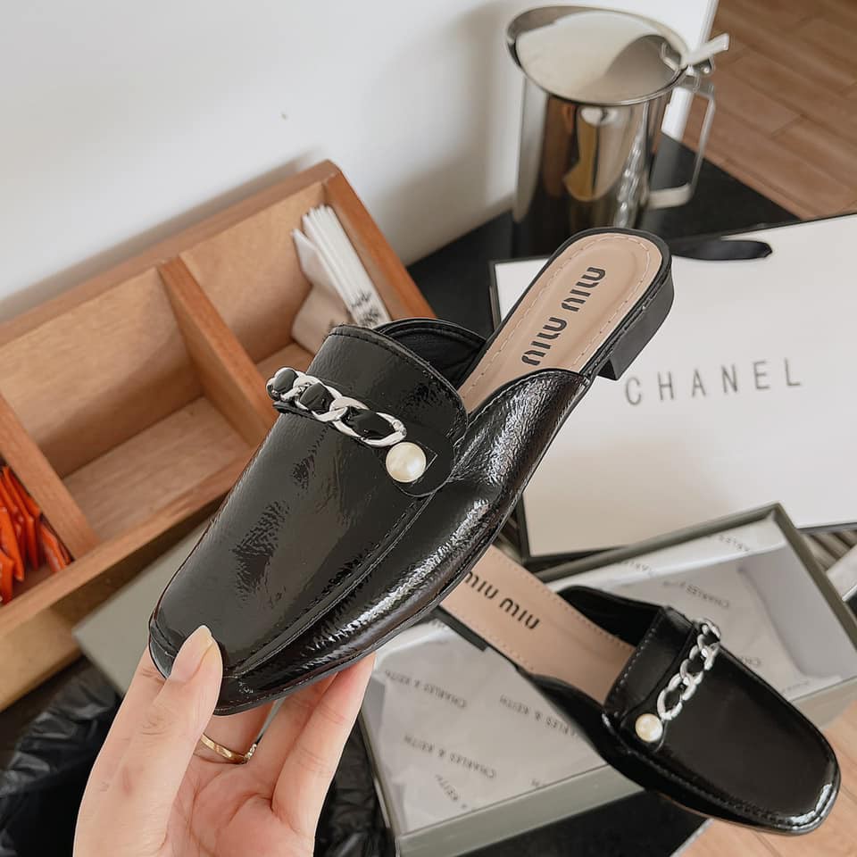 GIÀY SỤC XÍCH DA BÓNG 2 NGỌC SIÊU HOT | BigBuy360 - bigbuy360.vn