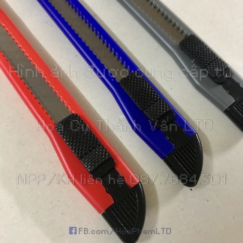 Dao rọc giấy dọc giấy inox DELI 2034 SK5 30 ĐỘ sử dụng lưỡi dao nhỏ Deli E2034
