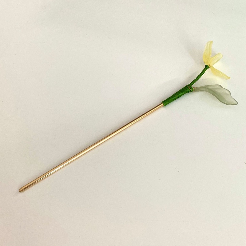 Kẹp Tóc Hình Hoa Tulip Đính Quả Cầu Lông Phong Cách Cổ Điển Thời Trang Cho Nữ