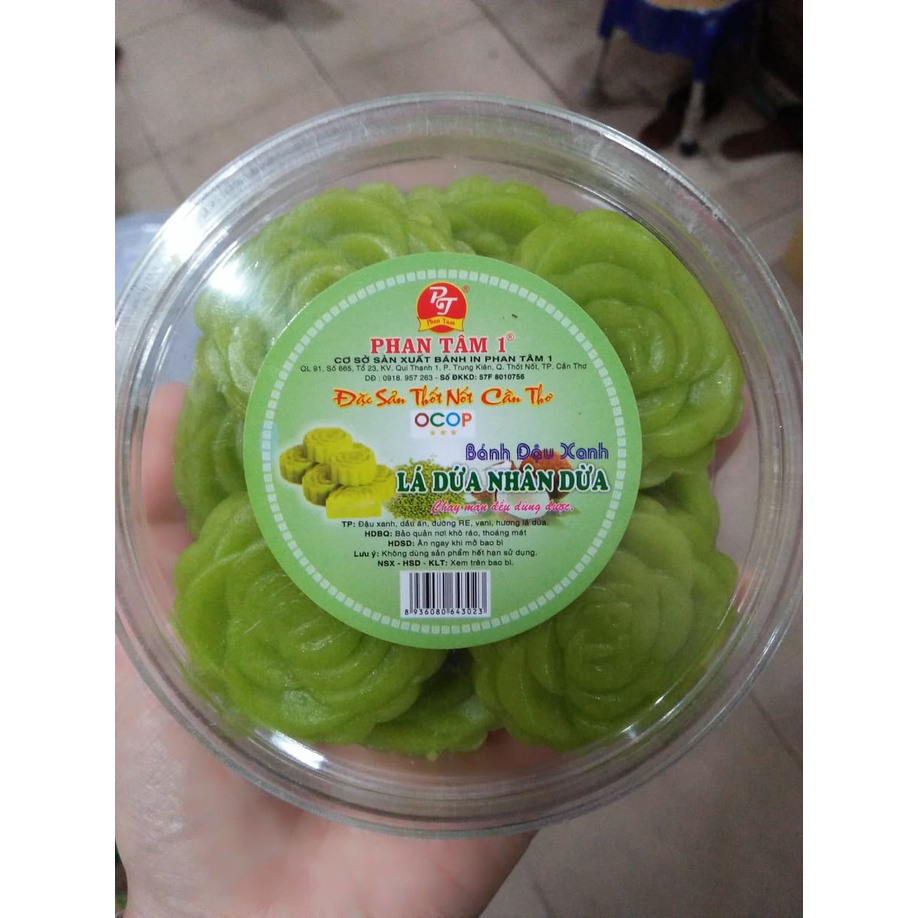 BÁNH ĐẬU XANH LÁ DỨA NHÂN DỪA PHAN TÂM - hộp 240gr