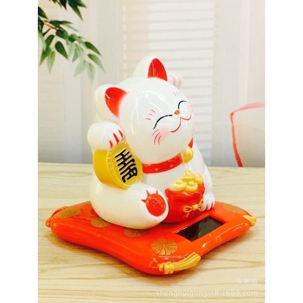 Đủ 3 size Mèo thần tài vẫy tay sử dụng năng lượng mặt trời