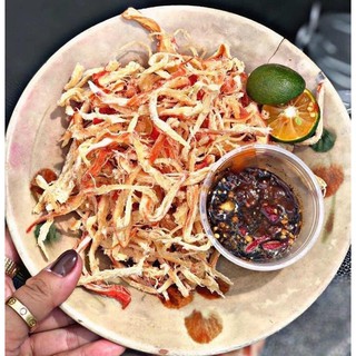 Mực xé sợi hấp nước dừa