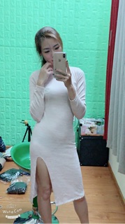 đầm thun body xẻ tà