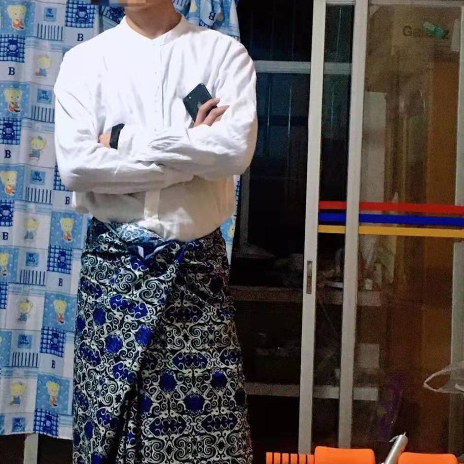 Myanmar  Đầm Ống Dài In Họa Tiết Dân Tộc Thái Lan Cho Nam Và Nữ