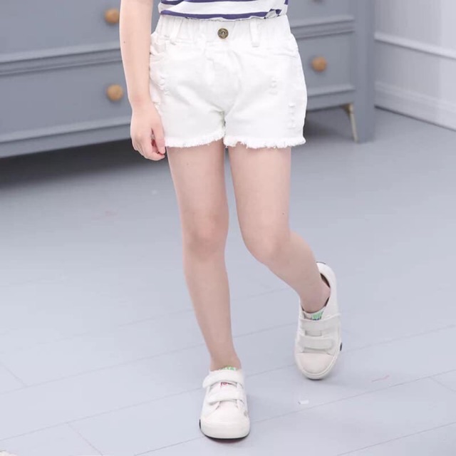 Quần sóoc bò bé gái