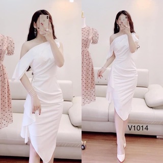 Đầm thiết kế dáng ôm sang chảnh