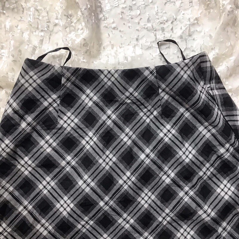 Chân váy sọc caro/plaid U N I Q L O hàng si tuyển