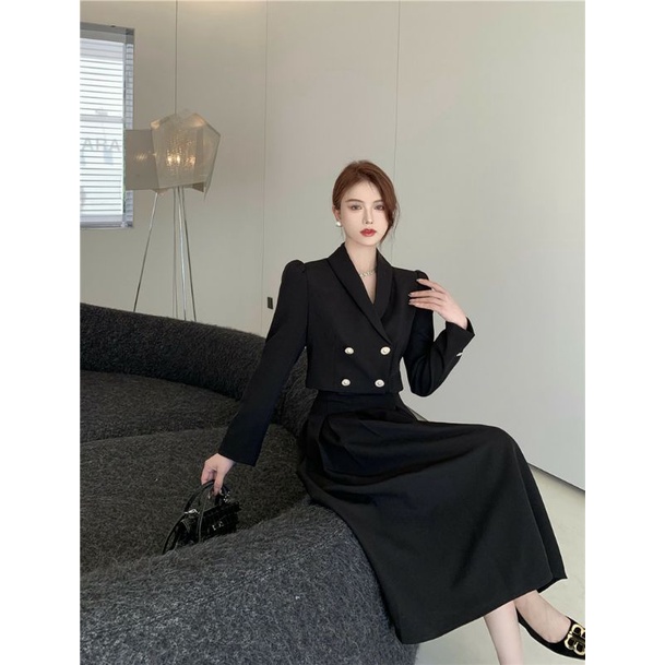 SET VEST ÁO + CHÂN VÁY XÒE DÀI