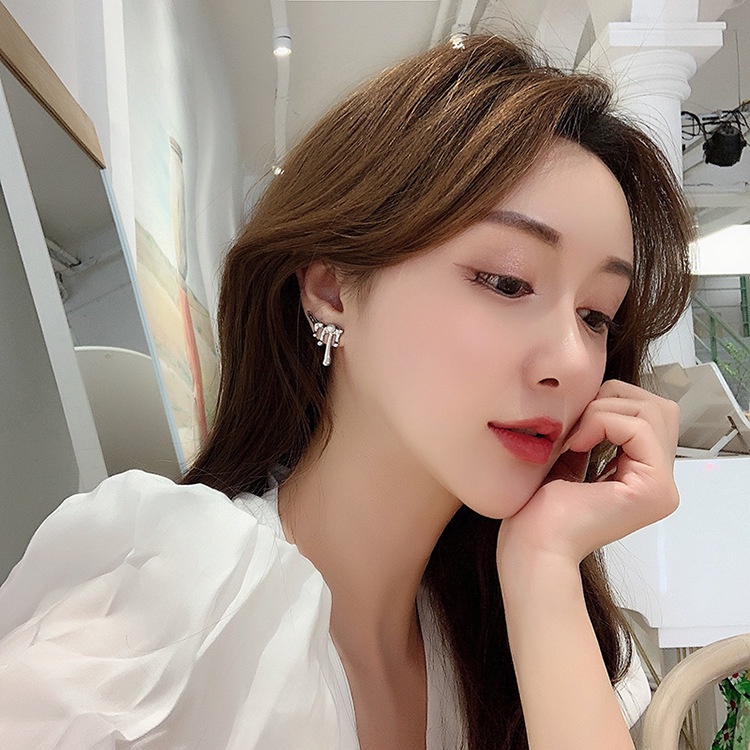 Khuyên tai kẹp không bấm lỗ chốt cố định K052 bằng hợp kim mạ bạc hình giọt nước đính hạt trai dáng ngắn Leous