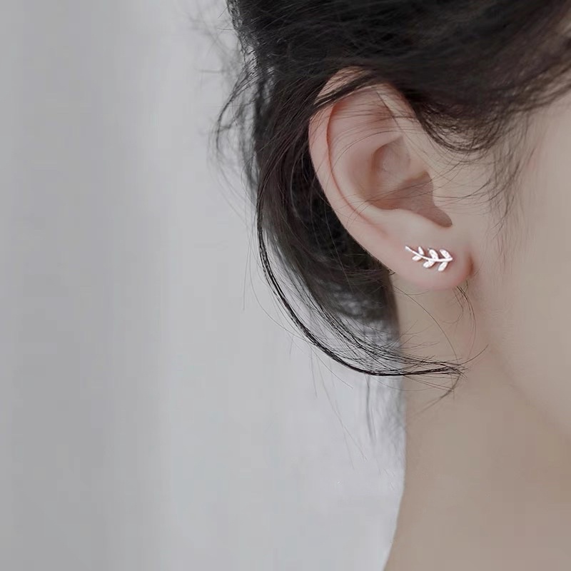 Bông tai bạc nữ DaLiA Jewelry khuyên tai hình chiếc lá cá tính chuẩn bạc 925